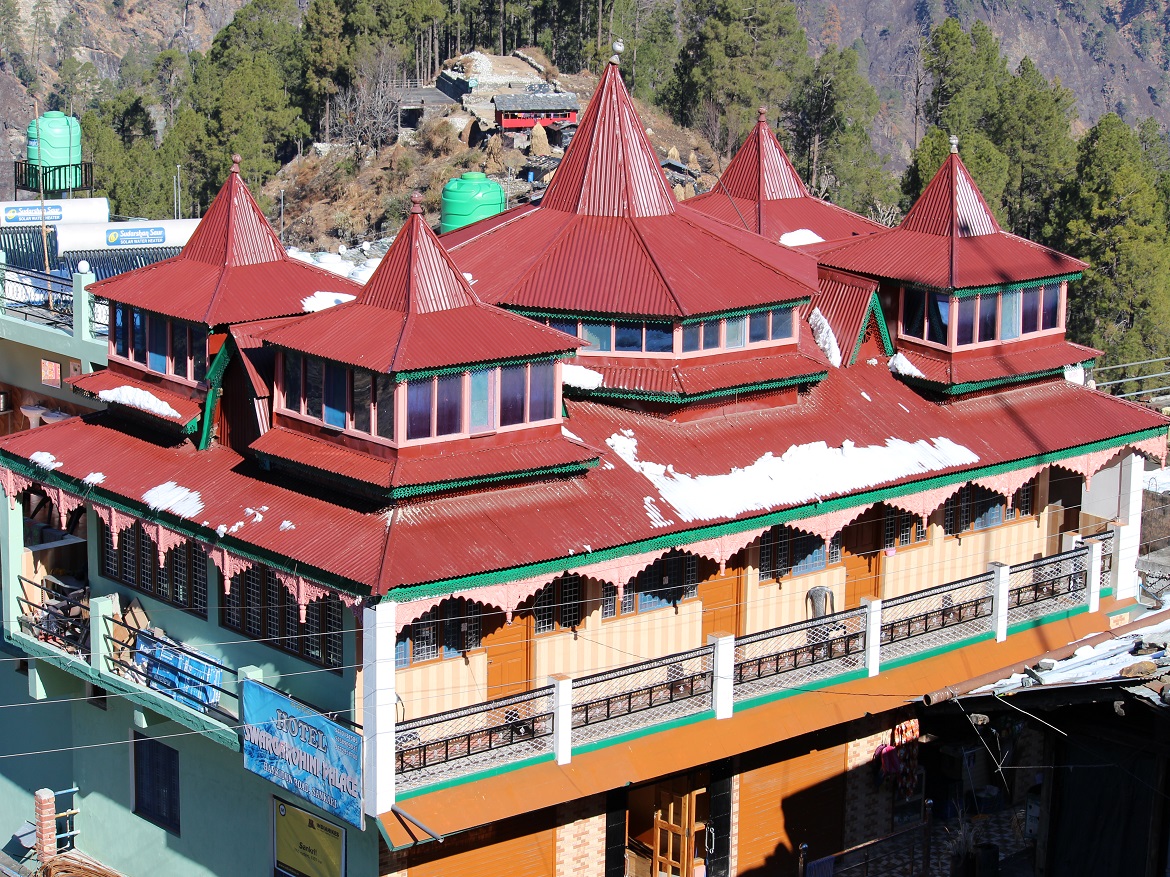 kedarnath trek vs amarnath trek